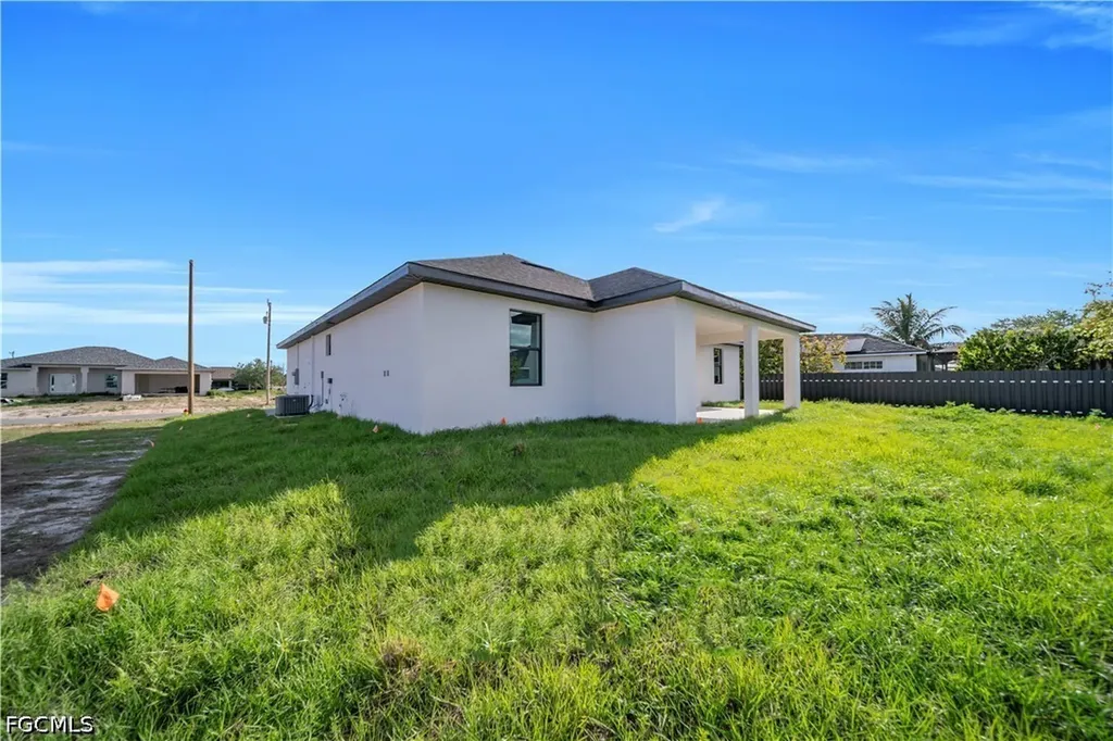 211 NE 15th Terrace Cape Coral FL 33909