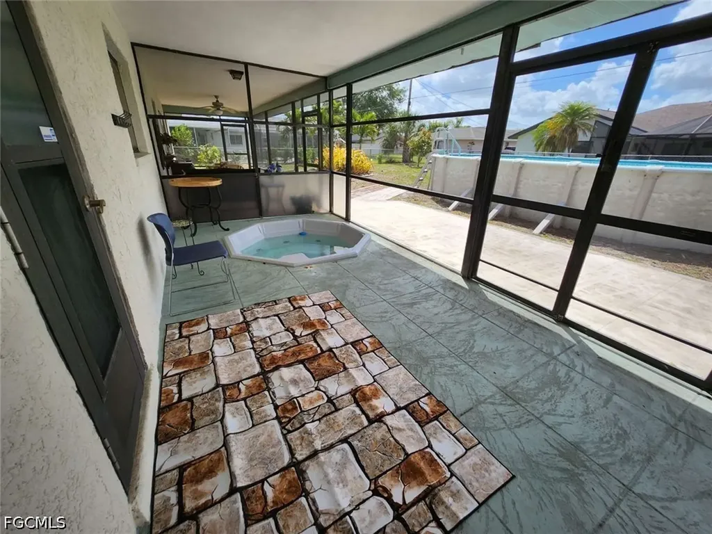 1924 Bolado Parkway Cape Coral FL 33990
