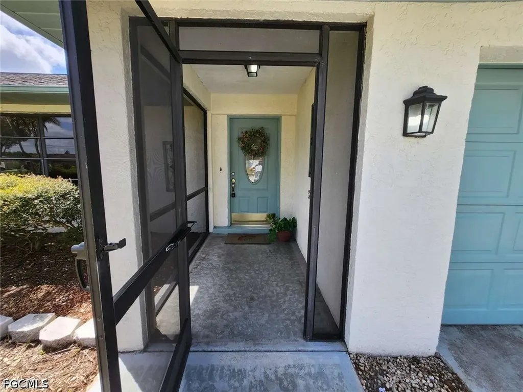 1924 Bolado Parkway Cape Coral FL 33990