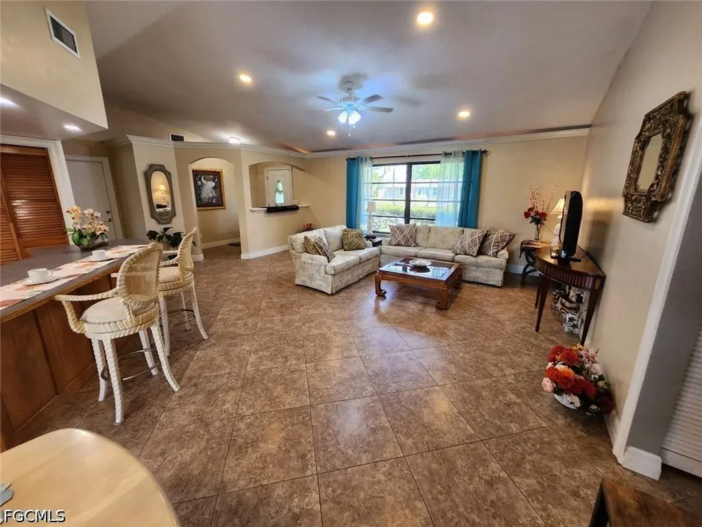 1924 Bolado Parkway Cape Coral FL 33990