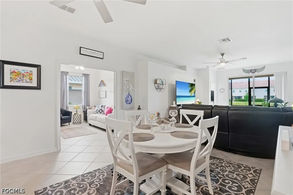 2621 Vine Avenue Naples FL 34120