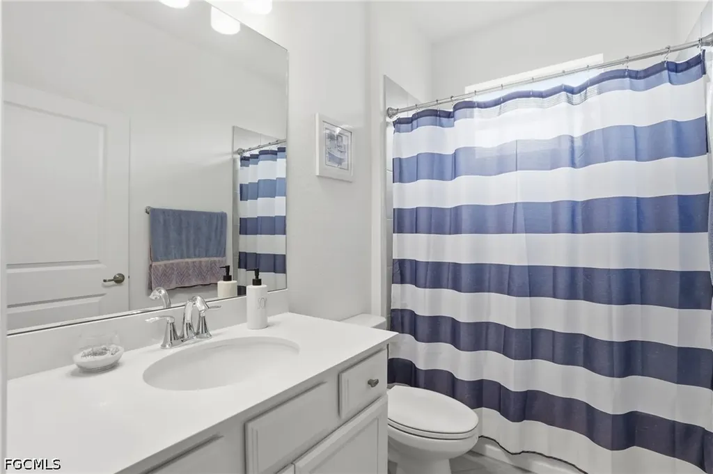 2621 Vine Avenue Naples FL 34120