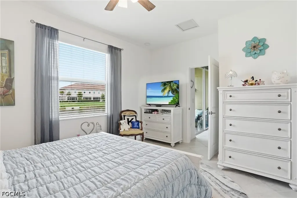 2621 Vine Avenue Naples FL 34120