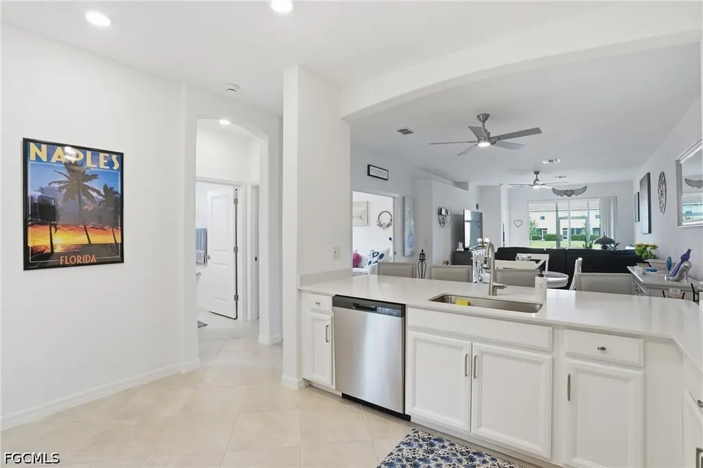 2621 Vine Avenue Naples FL 34120