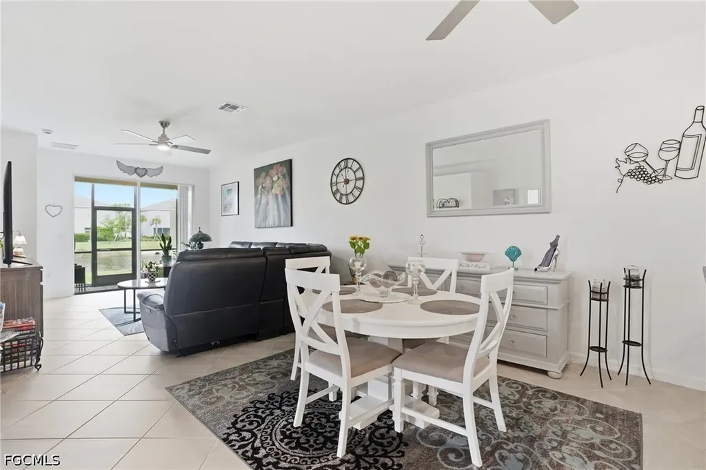 2621 Vine Avenue Naples FL 34120