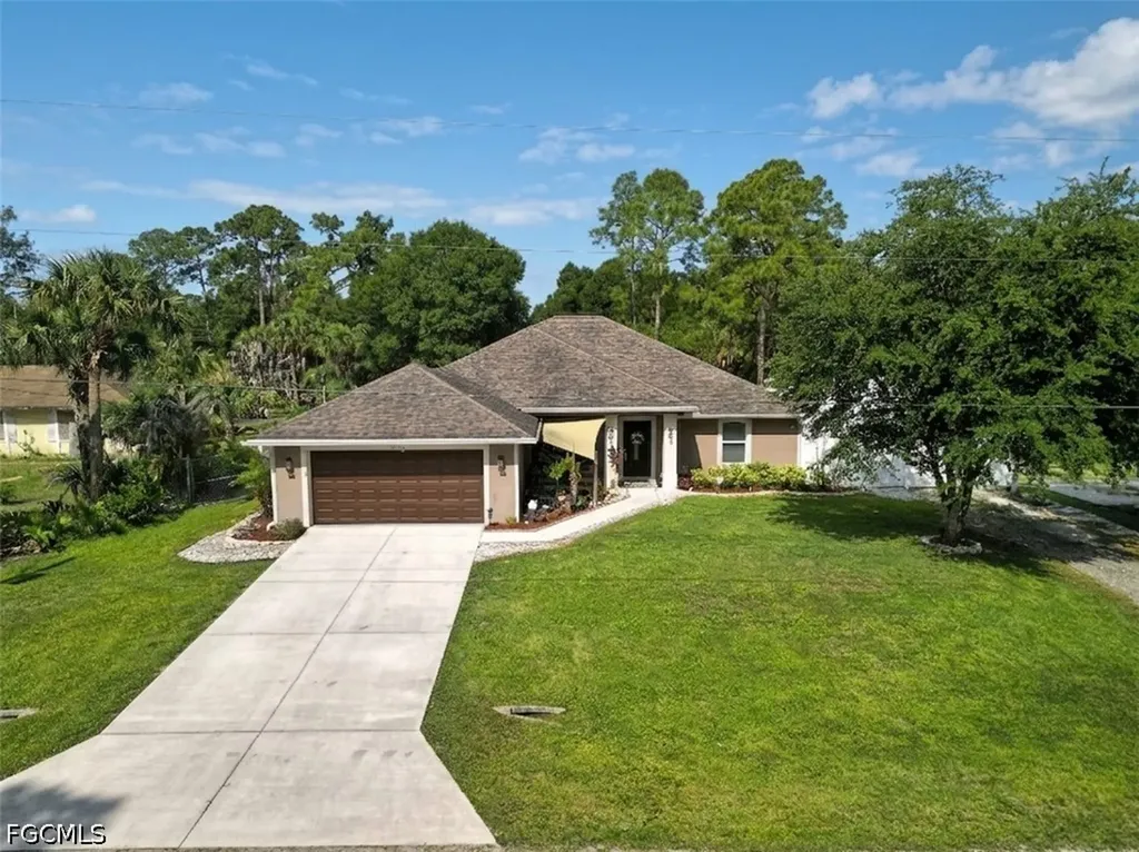 611 Cleveland Avenue Lehigh Acres FL 33972