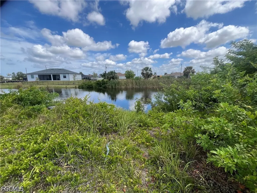 2515 NW 1st Street Cape Coral FL 33993