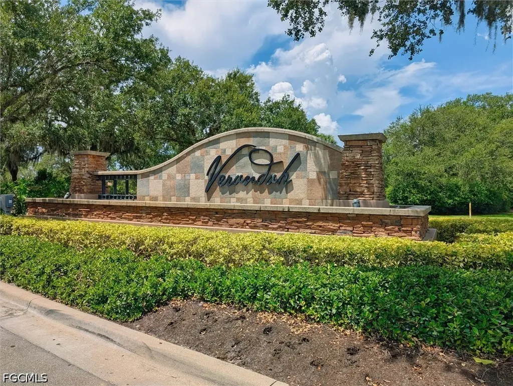 3210 Cottonwood Bend Fort Myers FL 33905