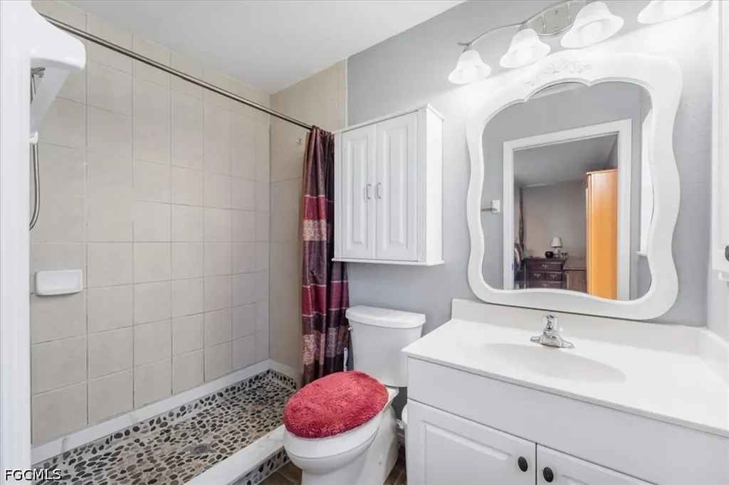 507 SE 8th Terrace Cape Coral FL 33990