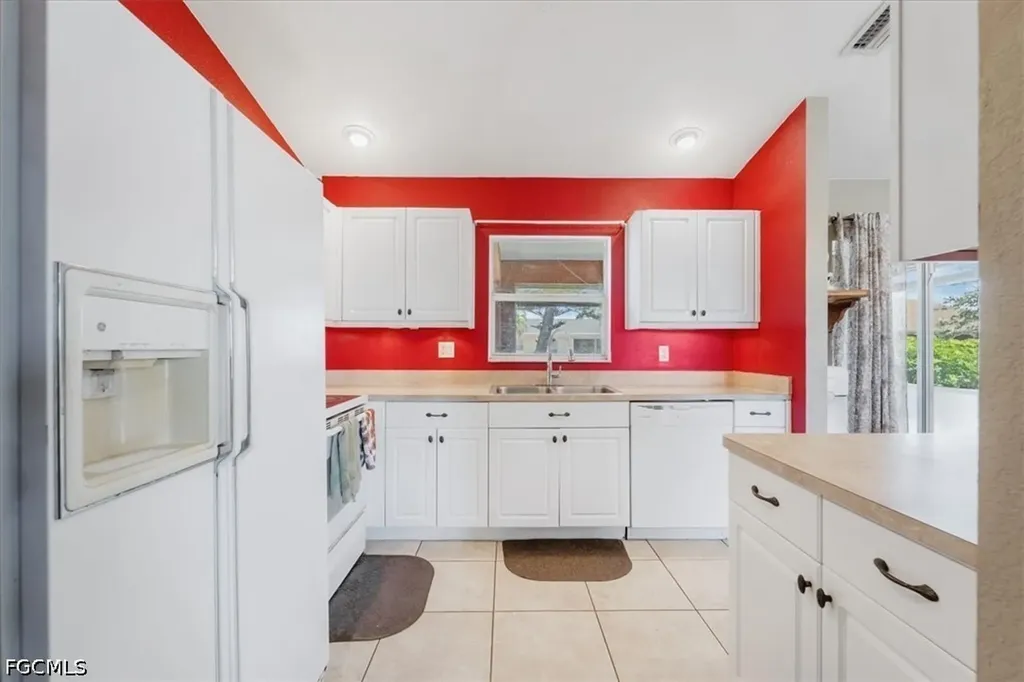 507 SE 8th Terrace Cape Coral FL 33990