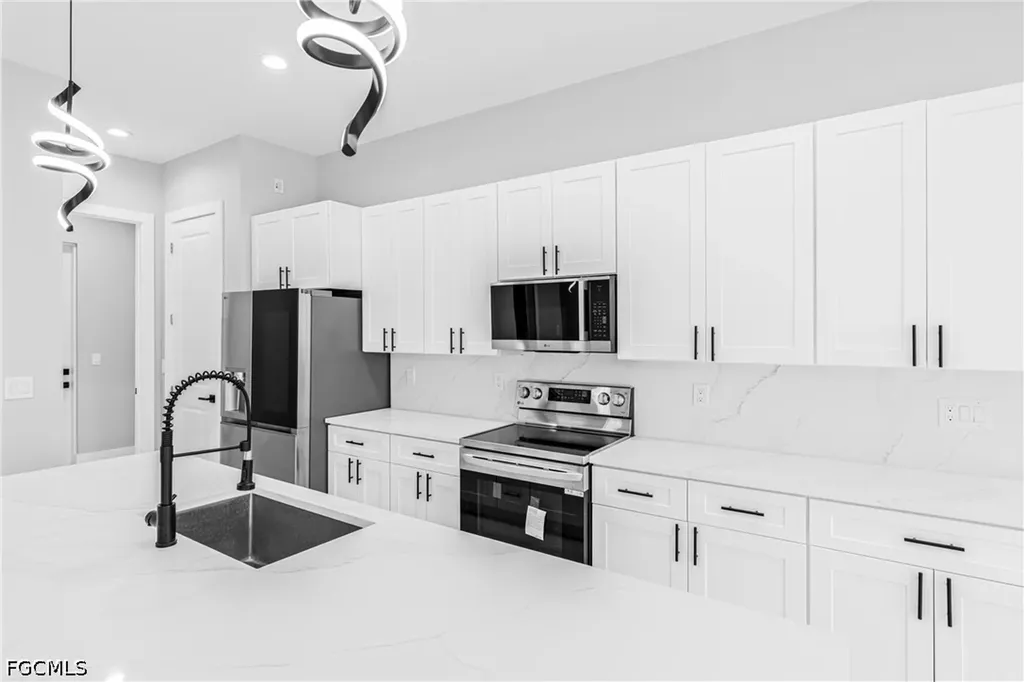 2830 NW 41st Avenue Cape Coral FL 33993