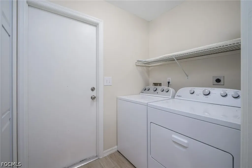 2115 SE 14th Street Cape Coral FL 33990