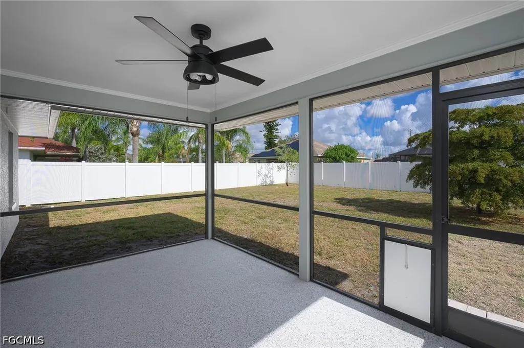 2115 SE 14th Street Cape Coral FL 33990