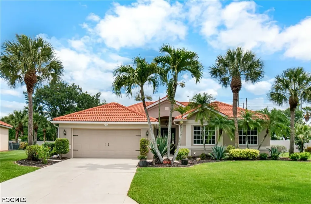 12111 Hidden Links Drive Fort Myers FL 33913