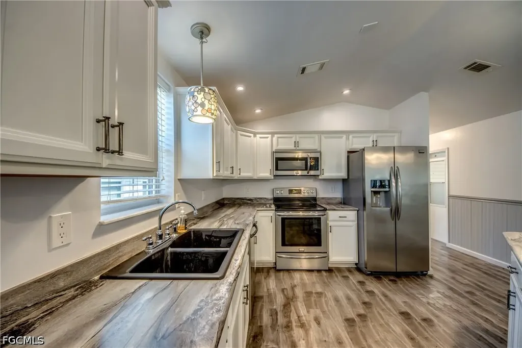7230 Ladyfish Drive St. James City FL 33956