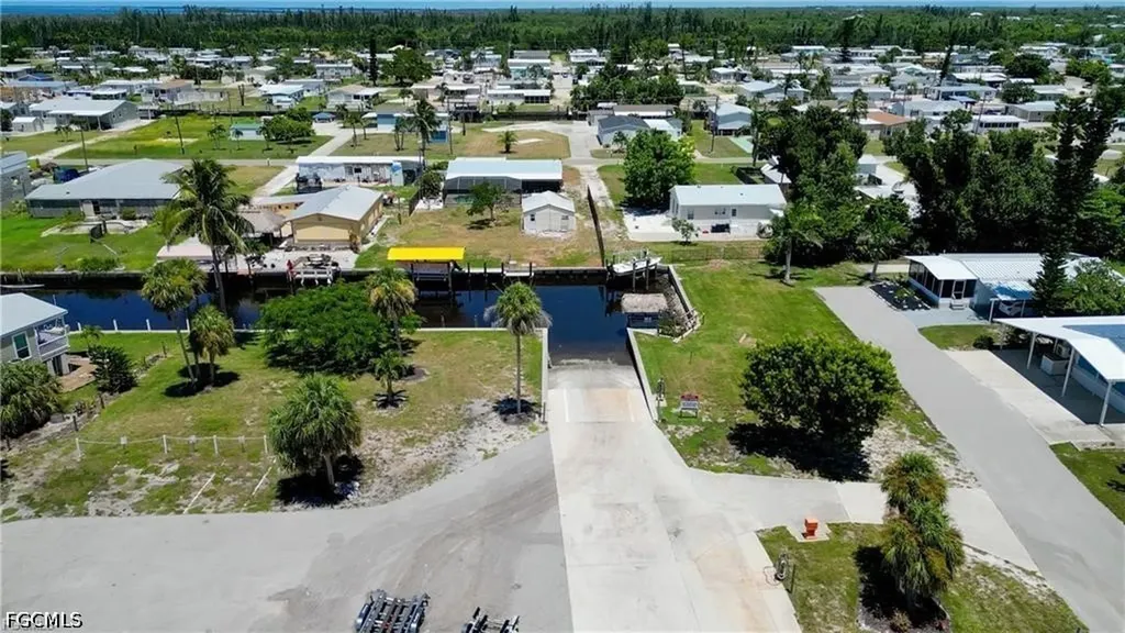 7230 Ladyfish Drive St. James City FL 33956