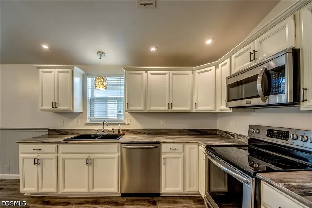 7230 Ladyfish Drive St. James City FL 33956
