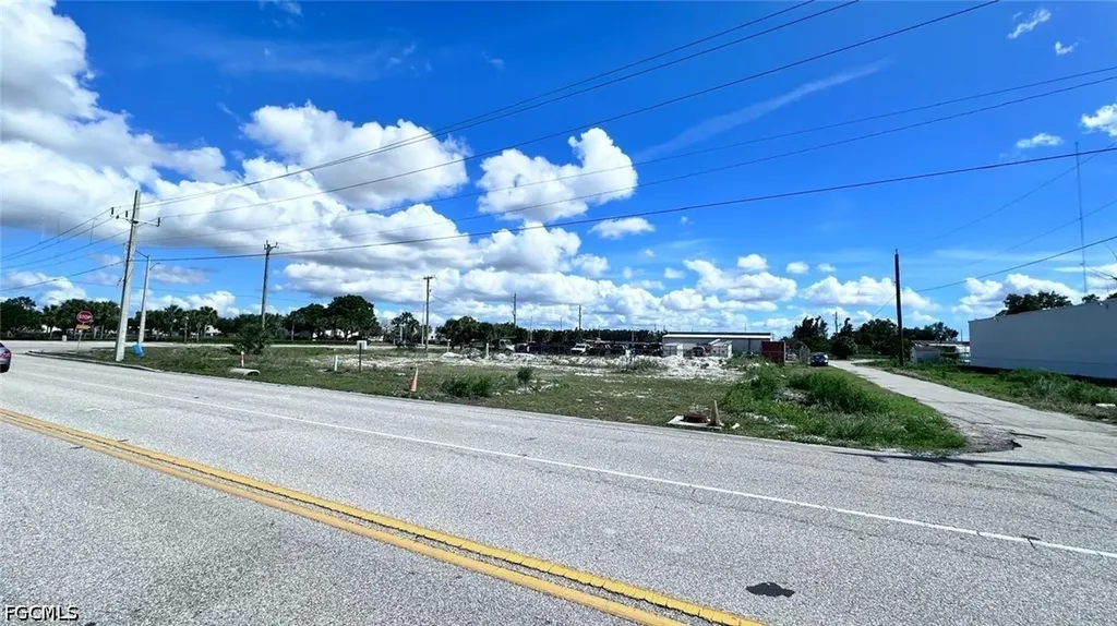 3511 Veronica S Shoemaker Boulevard Fort Myers FL 33916