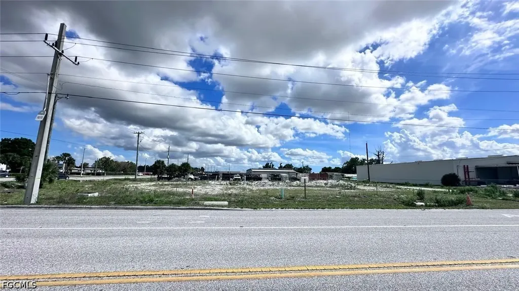 3511 Veronica S Shoemaker Boulevard Fort Myers FL 33916
