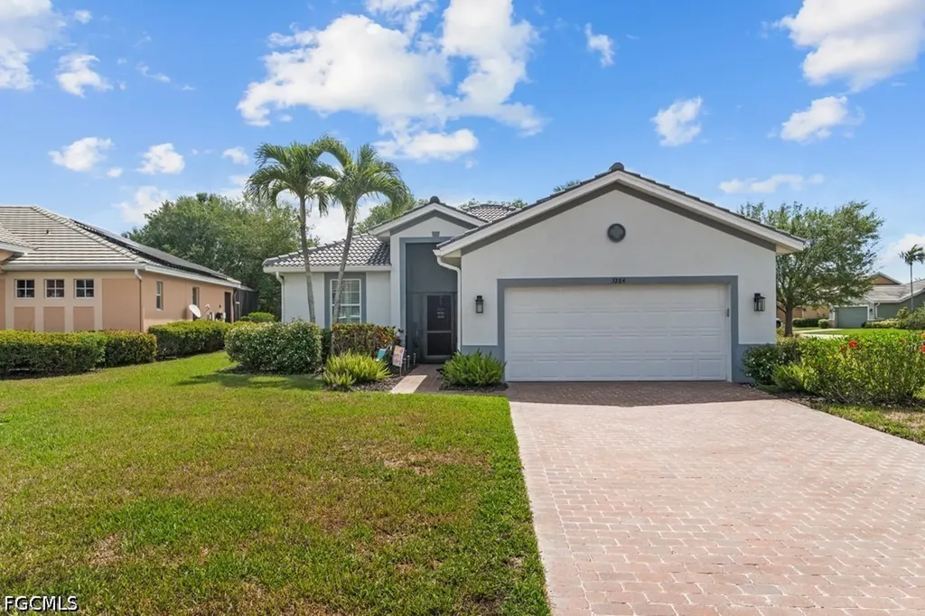 3284 Magnolia Landing Lane North Fort Myers FL 33917