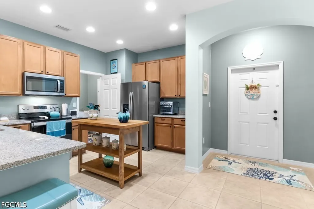 3284 Magnolia Landing Lane North Fort Myers FL 33917