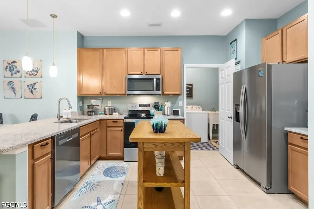 3284 Magnolia Landing Lane North Fort Myers FL 33917