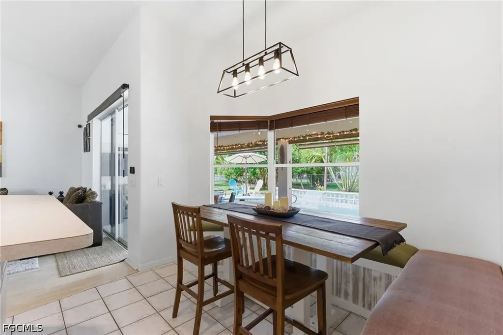 2118 Country Club Boulevard Cape Coral FL 33990