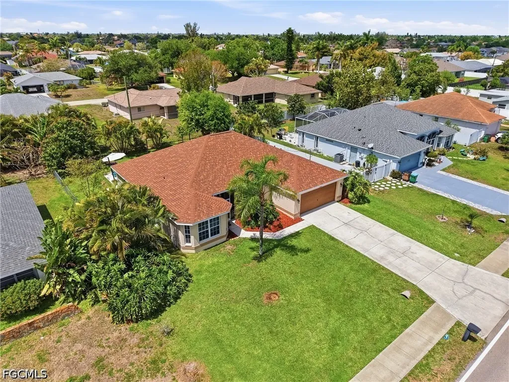 2118 Country Club Boulevard Cape Coral FL 33990