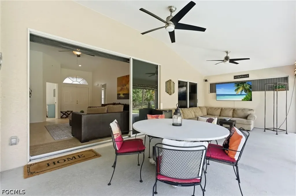 2118 Country Club Boulevard Cape Coral FL 33990