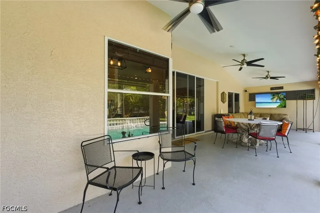 2118 Country Club Boulevard Cape Coral FL 33990