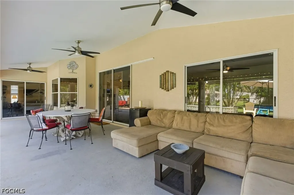 2118 Country Club Boulevard Cape Coral FL 33990