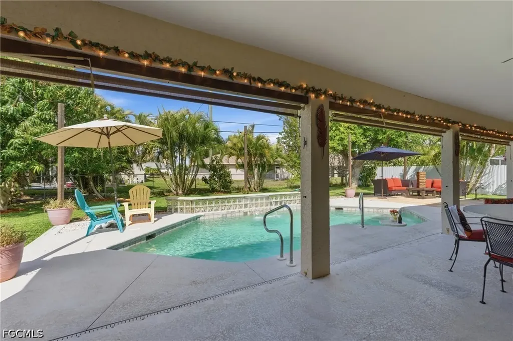 2118 Country Club Boulevard Cape Coral FL 33990