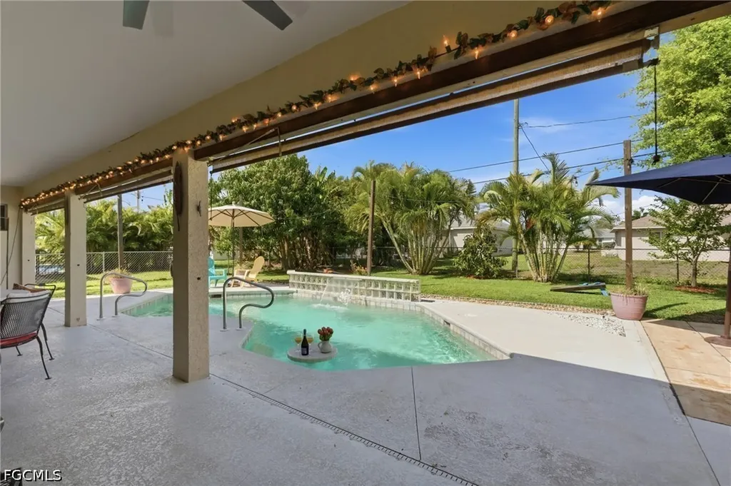 2118 Country Club Boulevard Cape Coral FL 33990