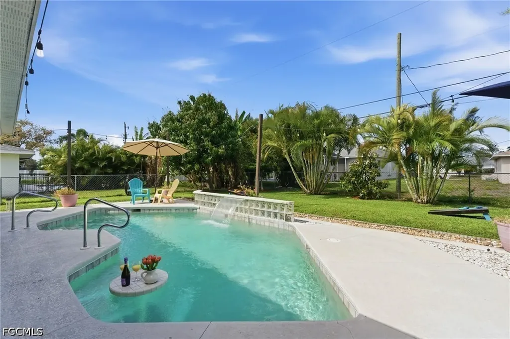 2118 Country Club Boulevard Cape Coral FL 33990