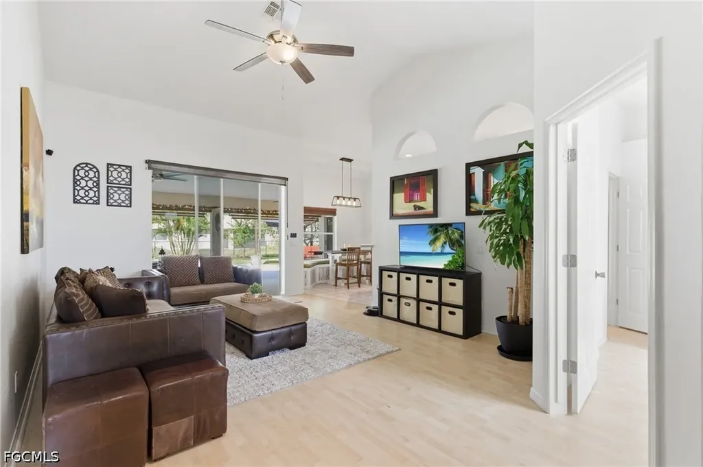 2118 Country Club Boulevard Cape Coral FL 33990