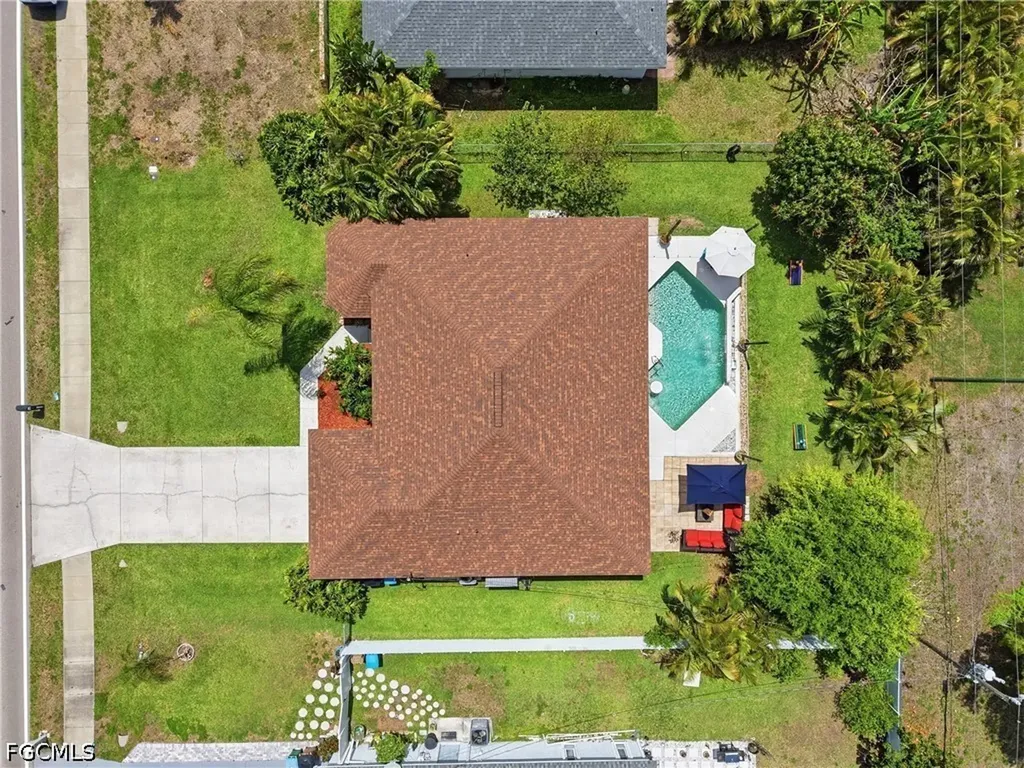 2118 Country Club Boulevard Cape Coral FL 33990