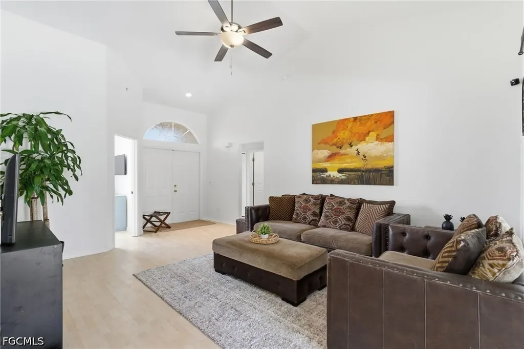 2118 Country Club Boulevard Cape Coral FL 33990