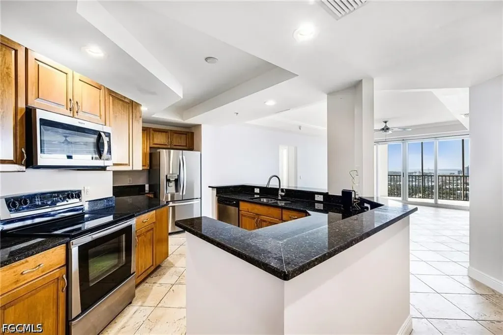 2745 1st Street Fort Myers FL 33916