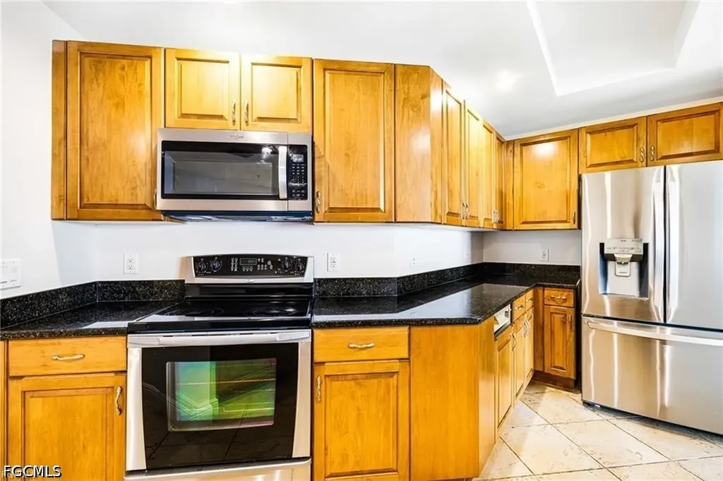 2745 1st Street Fort Myers FL 33916