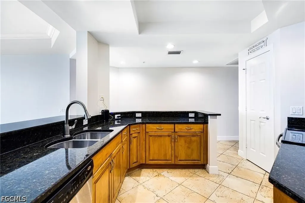 2745 1st Street Fort Myers FL 33916