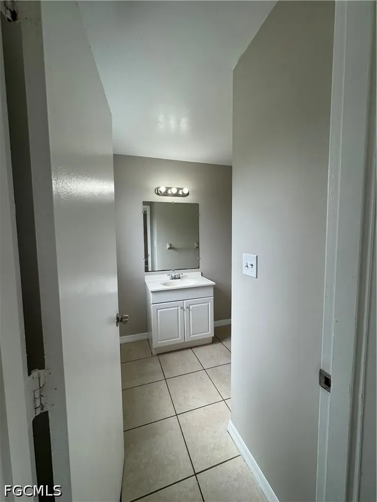 1112 Gifford Avenue S Lehigh Acres FL 33936