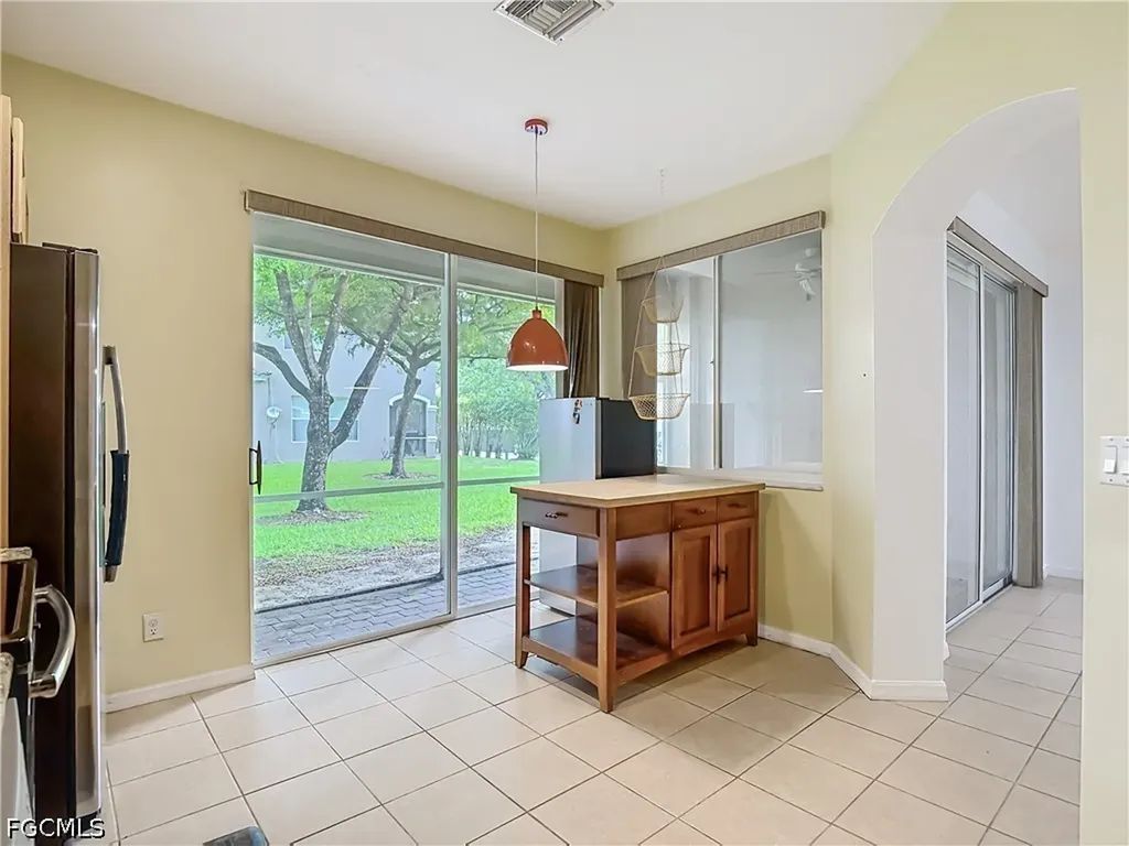 10043 Salina Street Fort Myers FL 33905