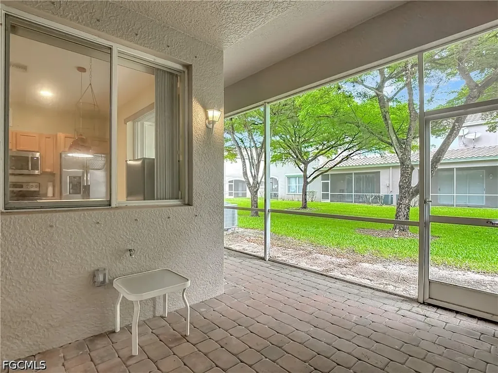 10043 Salina Street Fort Myers FL 33905