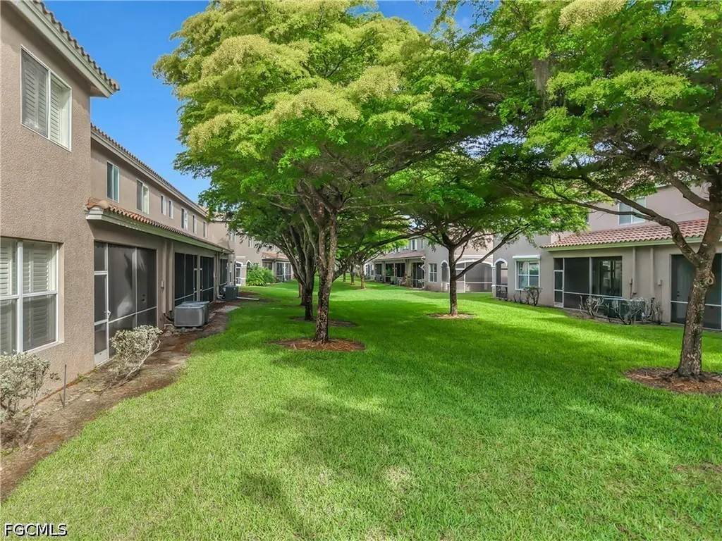 10043 Salina Street Fort Myers FL 33905