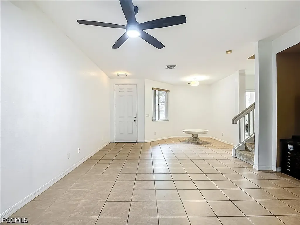 10043 Salina Street Fort Myers FL 33905