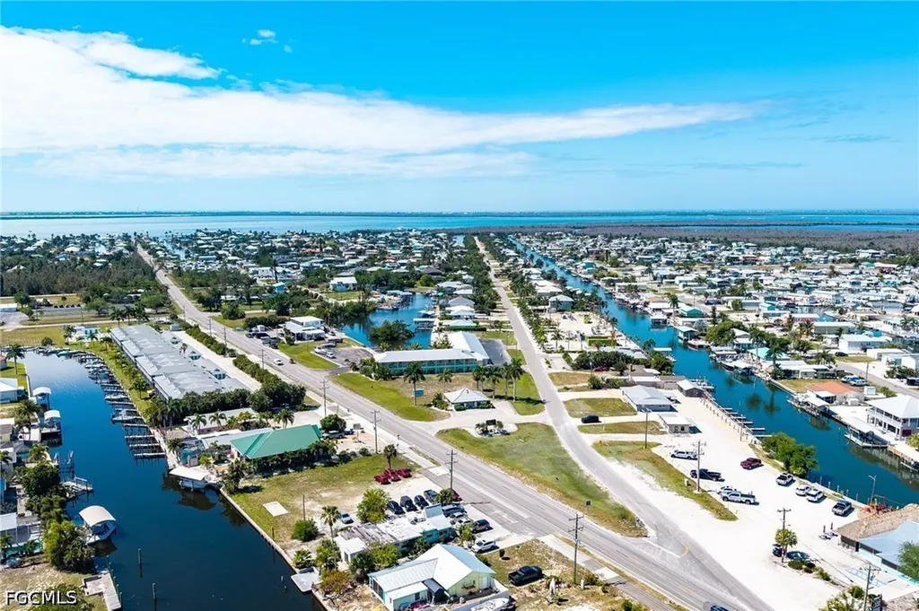 2959 Oleander Street St. James City FL 33956