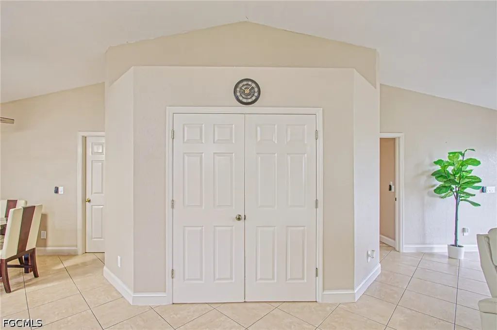 1301 SW 11th Street Cape Coral FL 33991