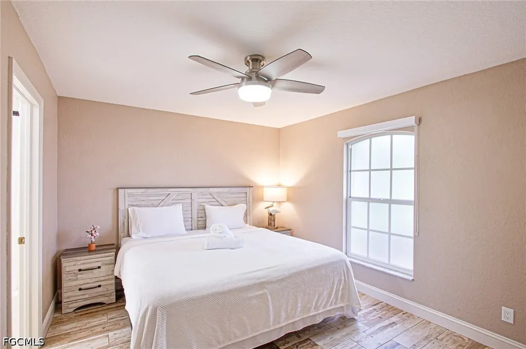 1301 SW 11th Street Cape Coral FL 33991