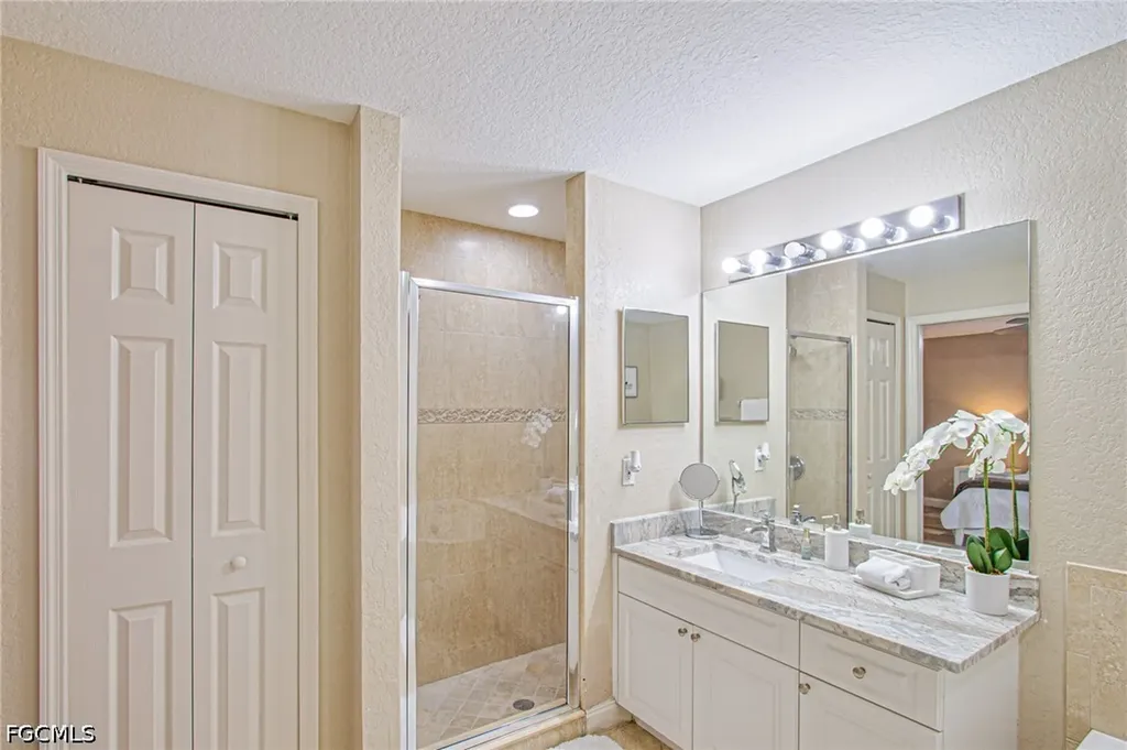 1301 SW 11th Street Cape Coral FL 33991