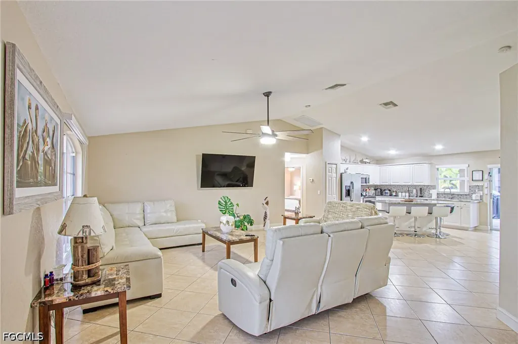 1301 SW 11th Street Cape Coral FL 33991